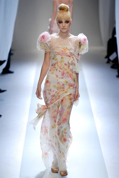 Look 25